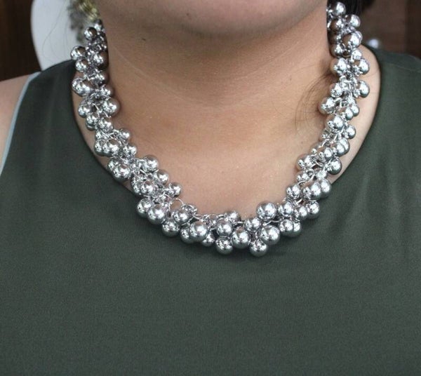 COLLAR BALINES PLATA
