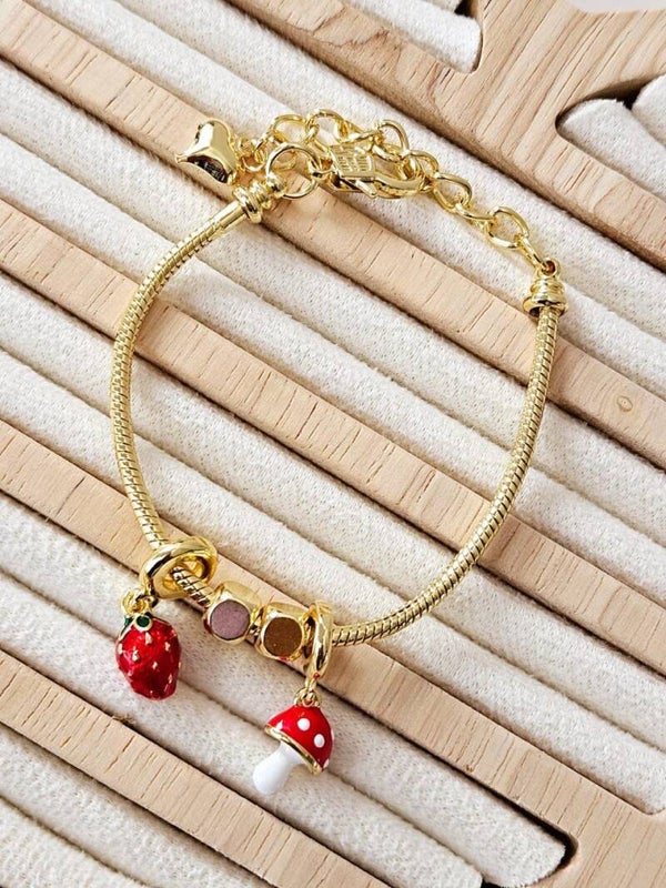 PANDORA FRESA CON HONGO