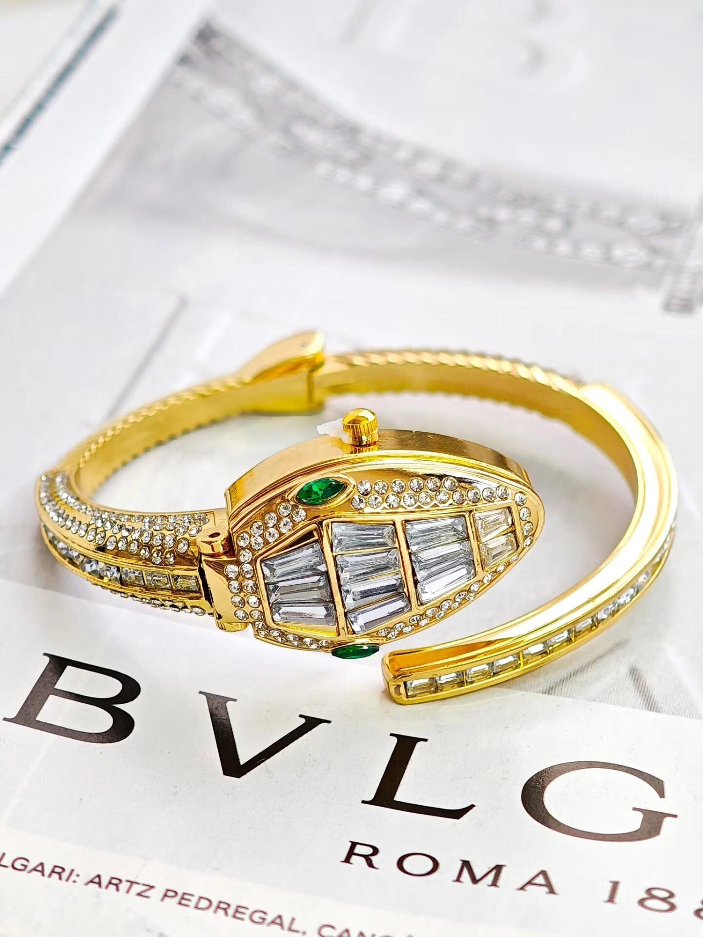 Brazalete reloj cartier (eligue el color )