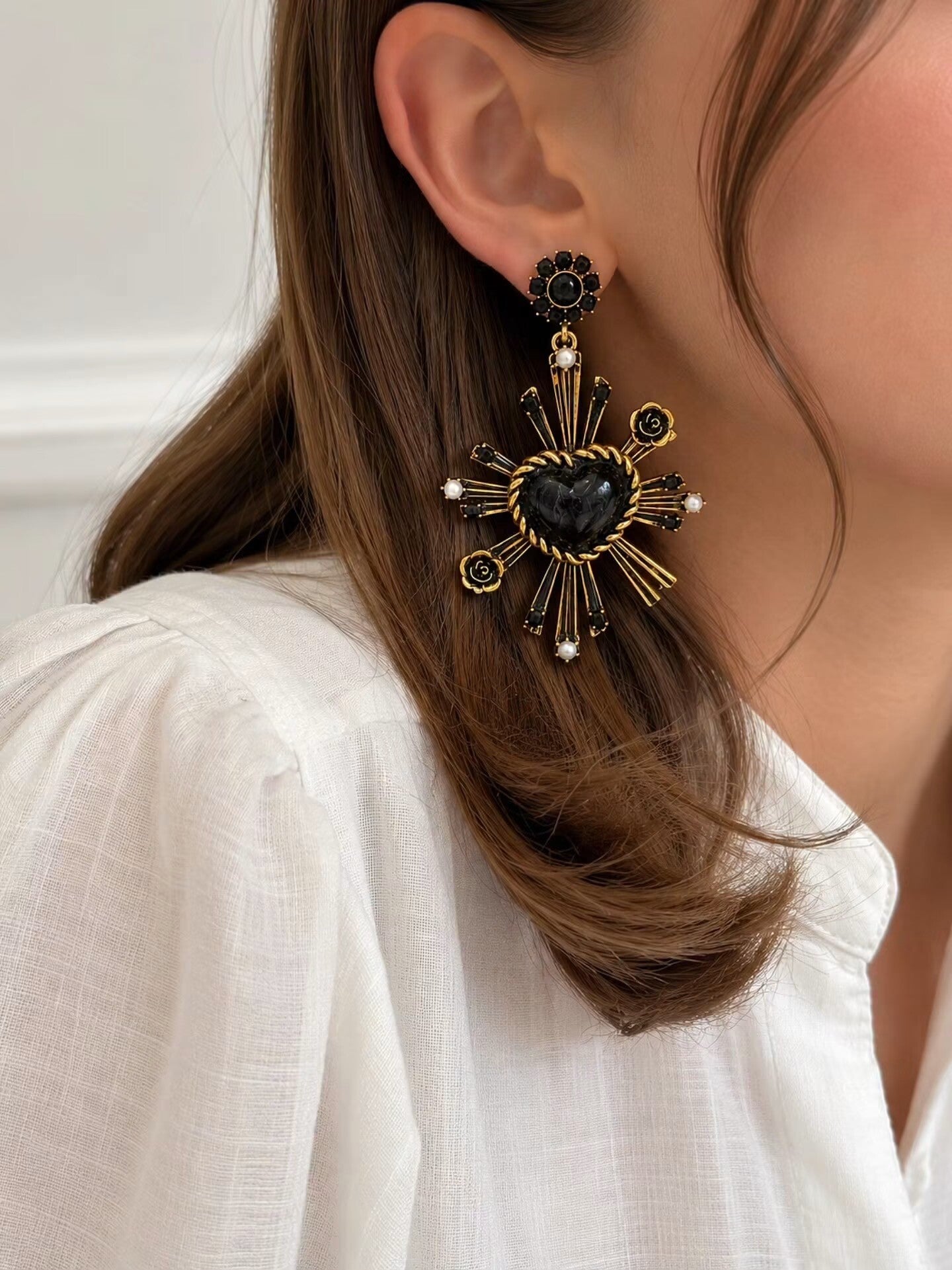 Arete sagrado negro