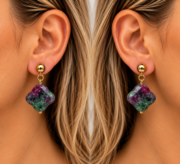 BOUCLE D'OREILLE TREFLE RUBIS SUR ZOISITE