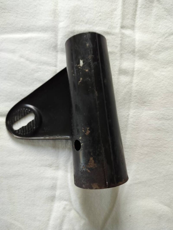 BMW Lampenhalter Scheinwerferhalter rechts  31421236879 R80 R100CS