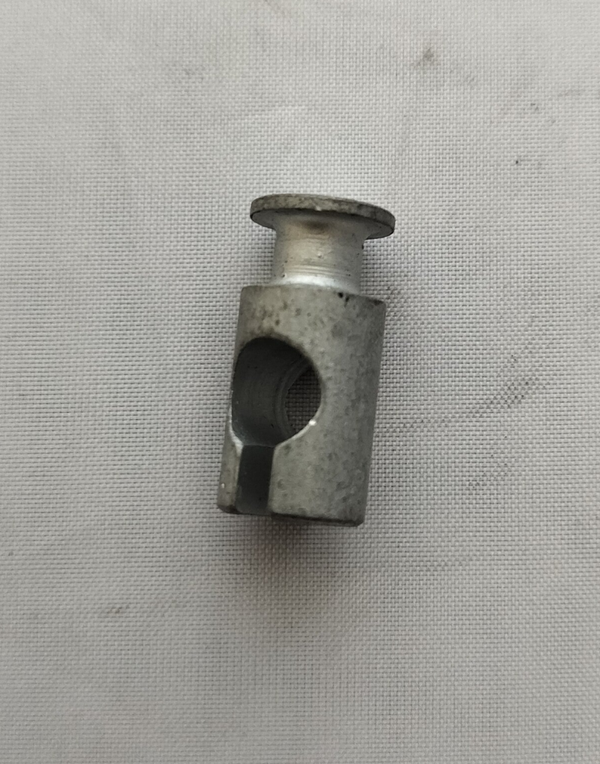 BMW Nippel Bremszug 32731230040