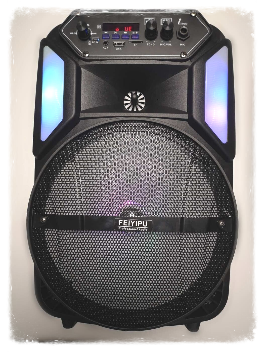 PRENOSNI BLUETOOTH ZVOČNIK/KARAOKE B8