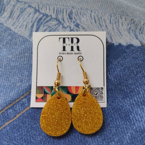 Yellow Oval + Gold Glitters