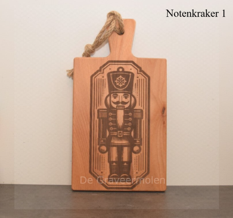 Borrelplank Notenkraker