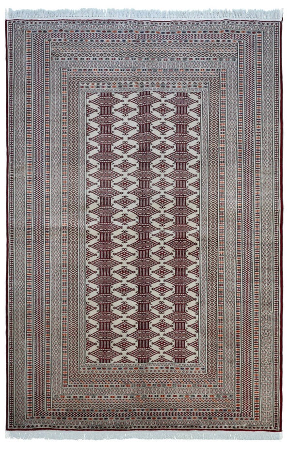 Turkmen (193 x 137 cm) - Rectangle Persian Carpet (6.3 x 4.4 ft)