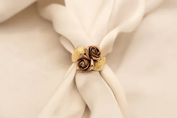 Vintage 14 Karaat Geel- en Roségouden Rozenring – Handgemaakt Erfgoed uit de Jaren ’60