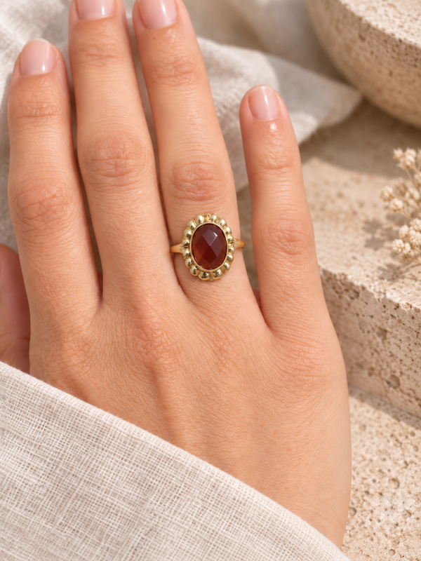 14 karaat gouden ring met ovale carneool Art.KJ-1033
