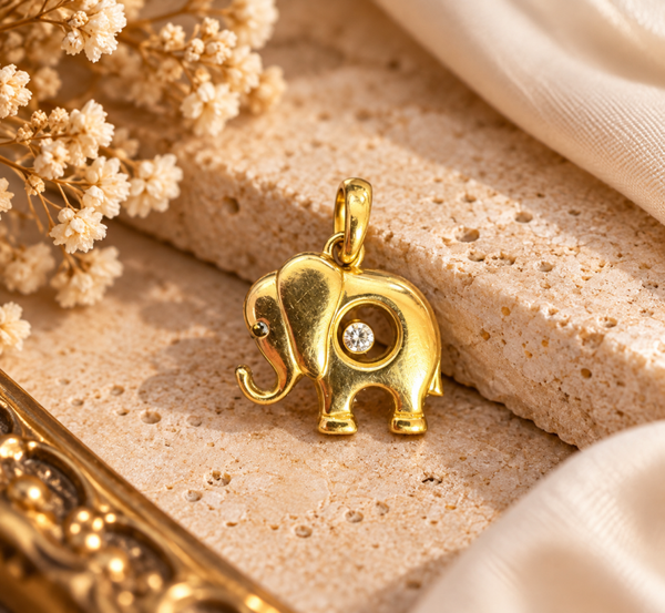 18 Karaat Gouden Olifantenhanger met Diamant – 19 mm art. KJ-626