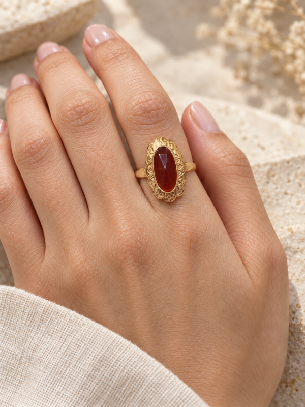 14 karaat gouden ring met langwerpige carneool Art.KJ-1032