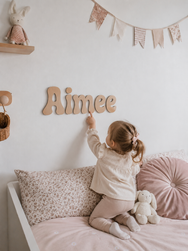 Houten naam - Lettertype Aimee