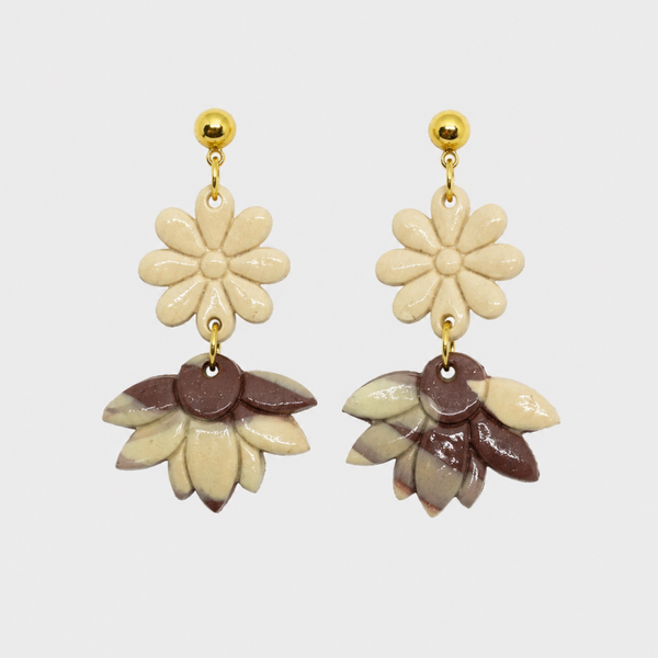 Oorbel Flowers Maron; 2 bloemen