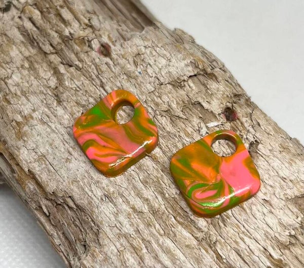 Bedel Lindo; Vierkant