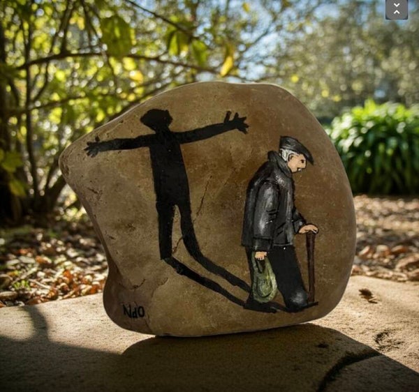 Beschilderde steen: Weet je nog wel oudje