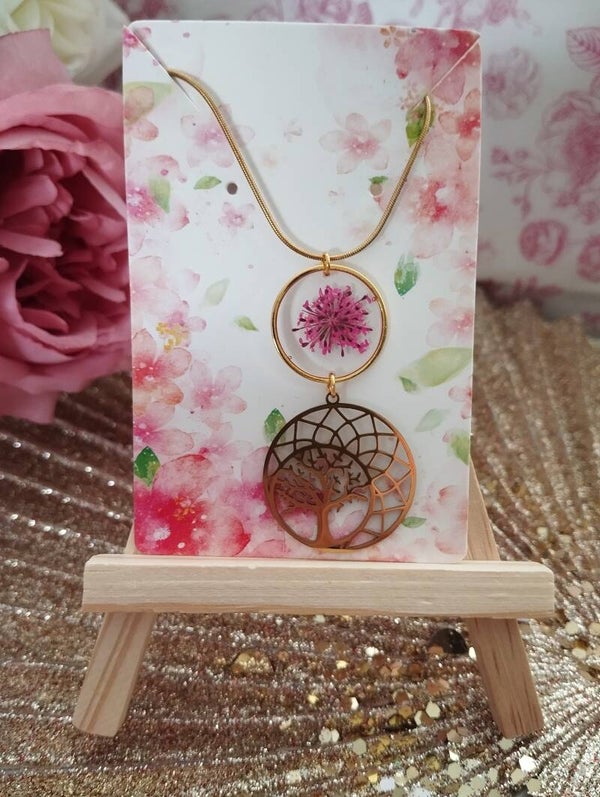 Collier arbre de vie et ça touche rose