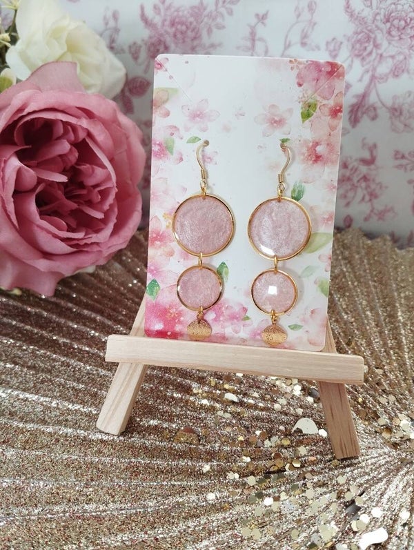 Boucles d'oreilles rose clair brillant