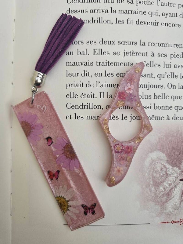 Ensemble marque page et bague de lecture