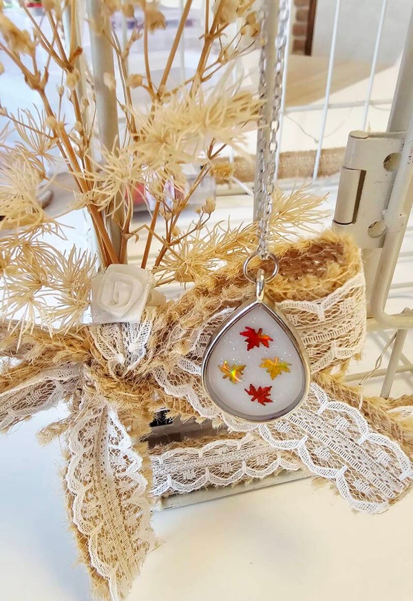 Collier argent goutte automne