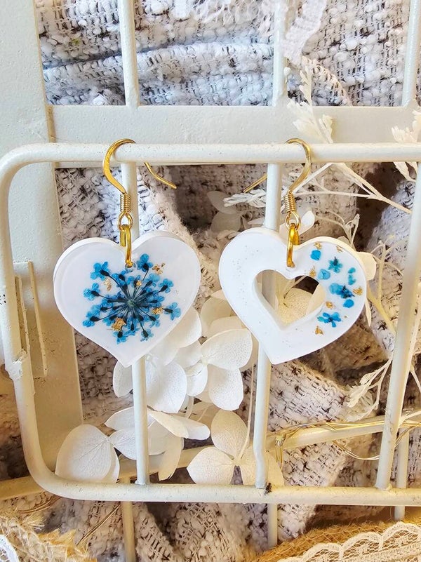Boucles coeurs asymétriques bleues