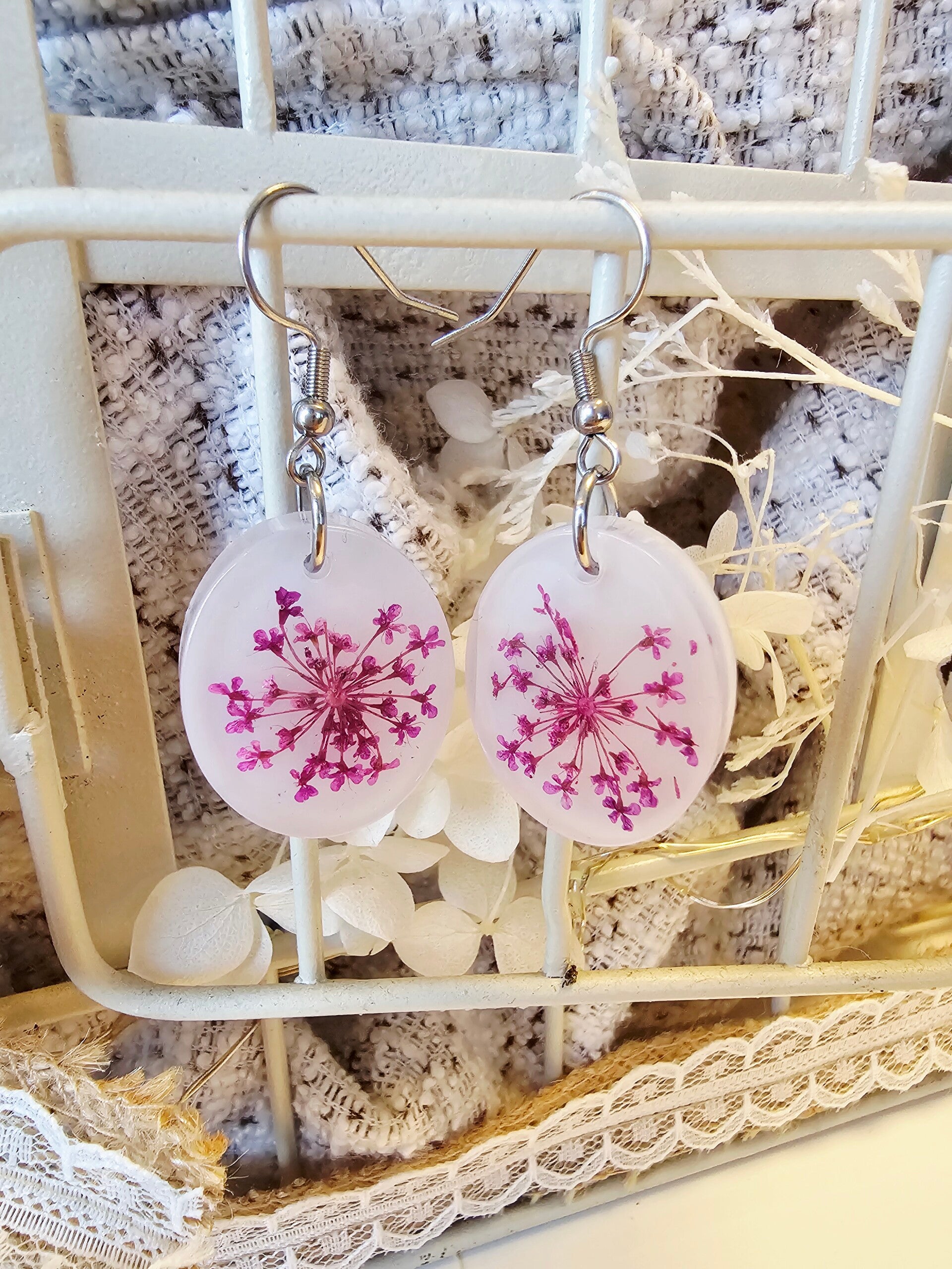 Boucles résines roses