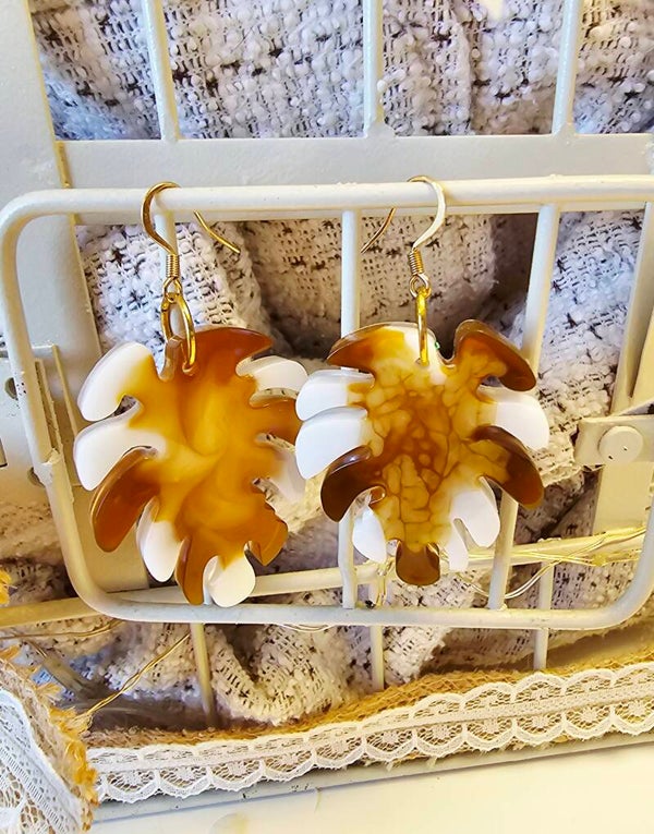 Boucles monsteras marrons