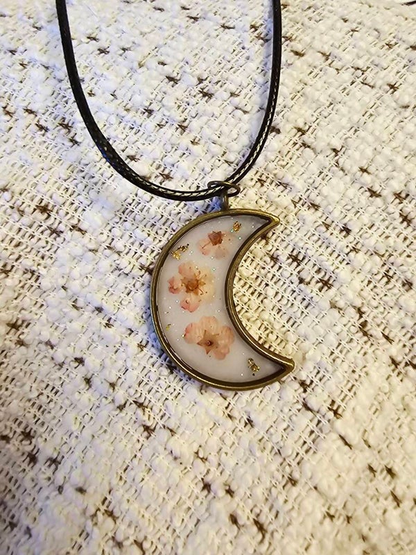 Collier cordon lune