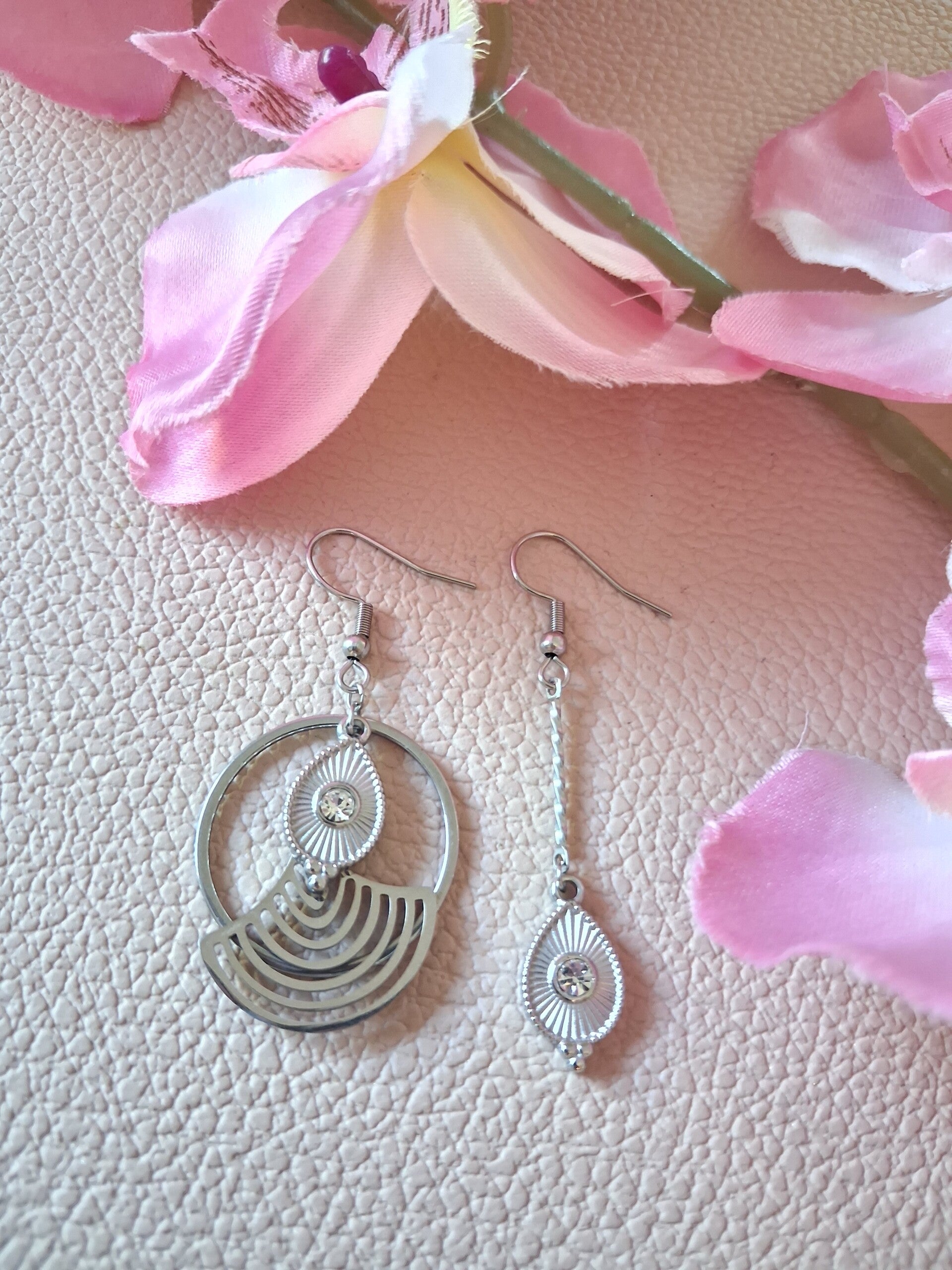 Boucles d’oreilles asymétriques - ACIER