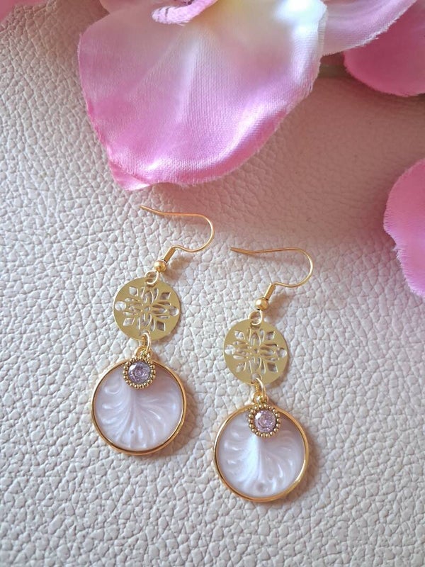 Boucles d’oreilles symétriques