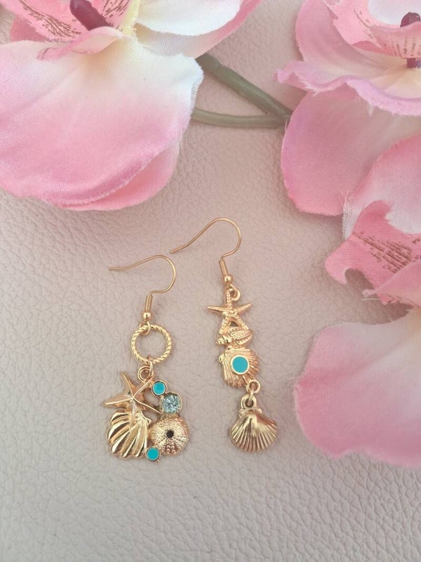 Boucles d’oreilles asymétriques