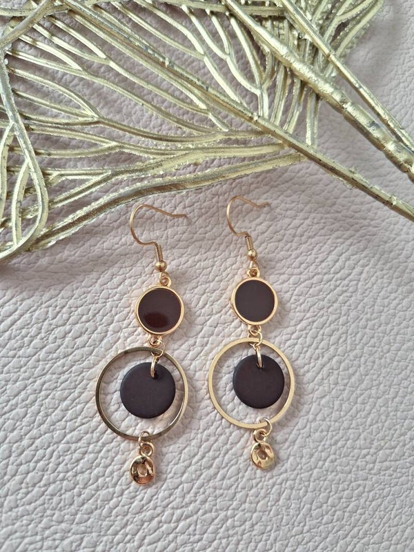 Boucles d’oreilles symétriques