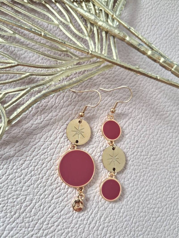 Boucles d’oreilles asymétriques