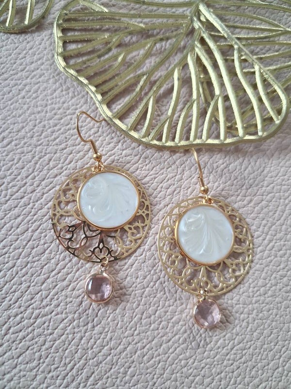 Boucles d’oreilles symétriques