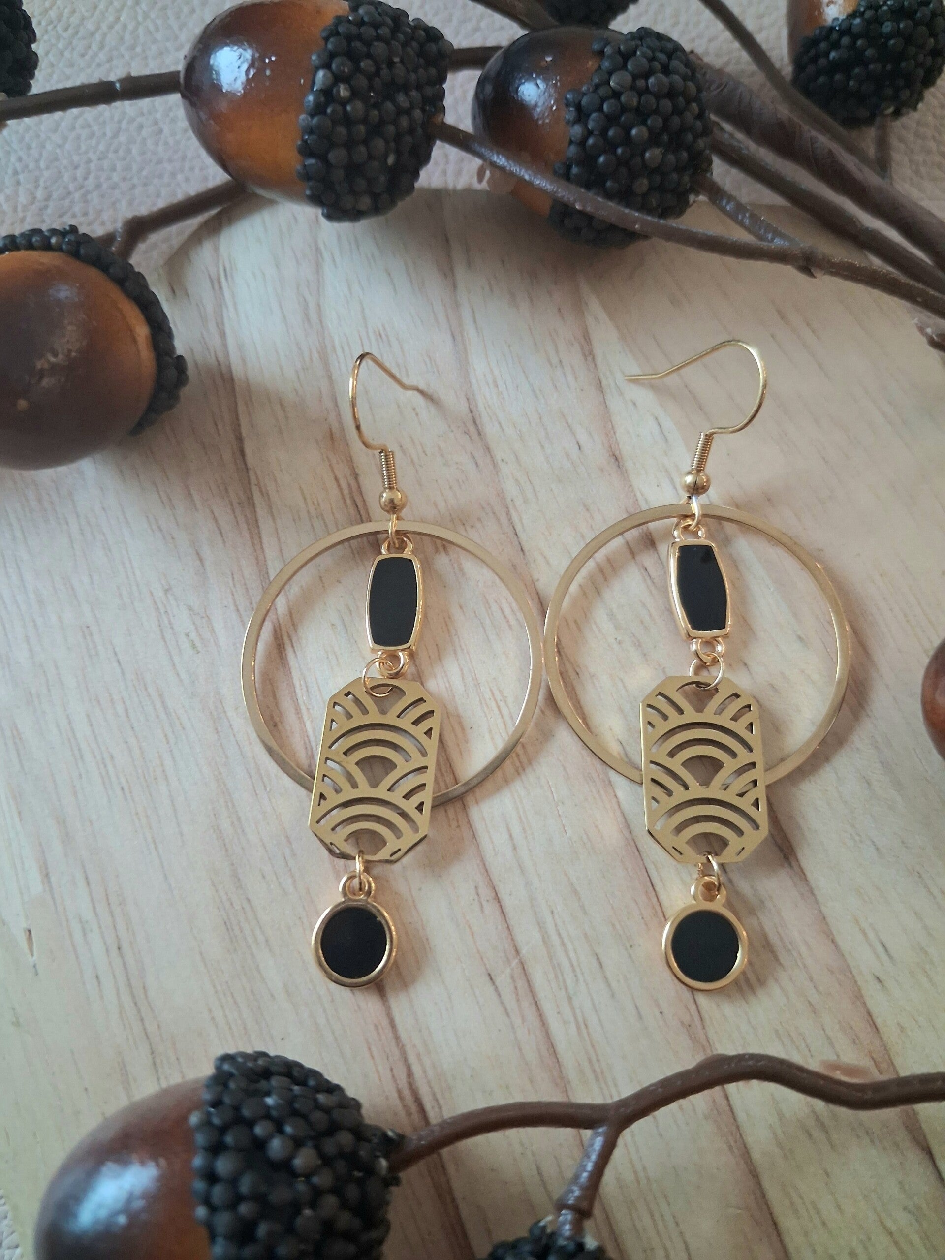 Boucles d’oreilles symétriques
