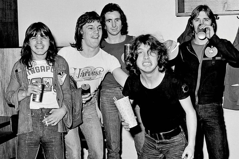 AC/DC