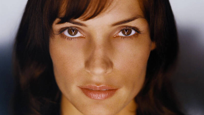 Famke Janssen
