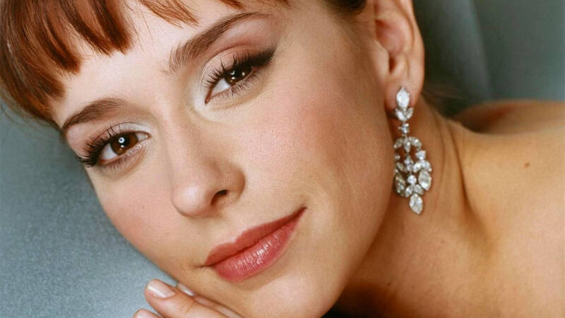 Jennifer Love Hewitt