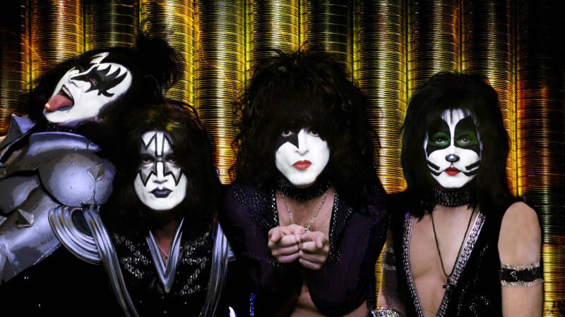 Kiss