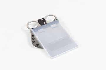 Tourmade scorekaarthouder RVS (geschikt voor iets grotere scorekaarten, door inbus schroeven vastgemaakt, behalve ASR modellen)