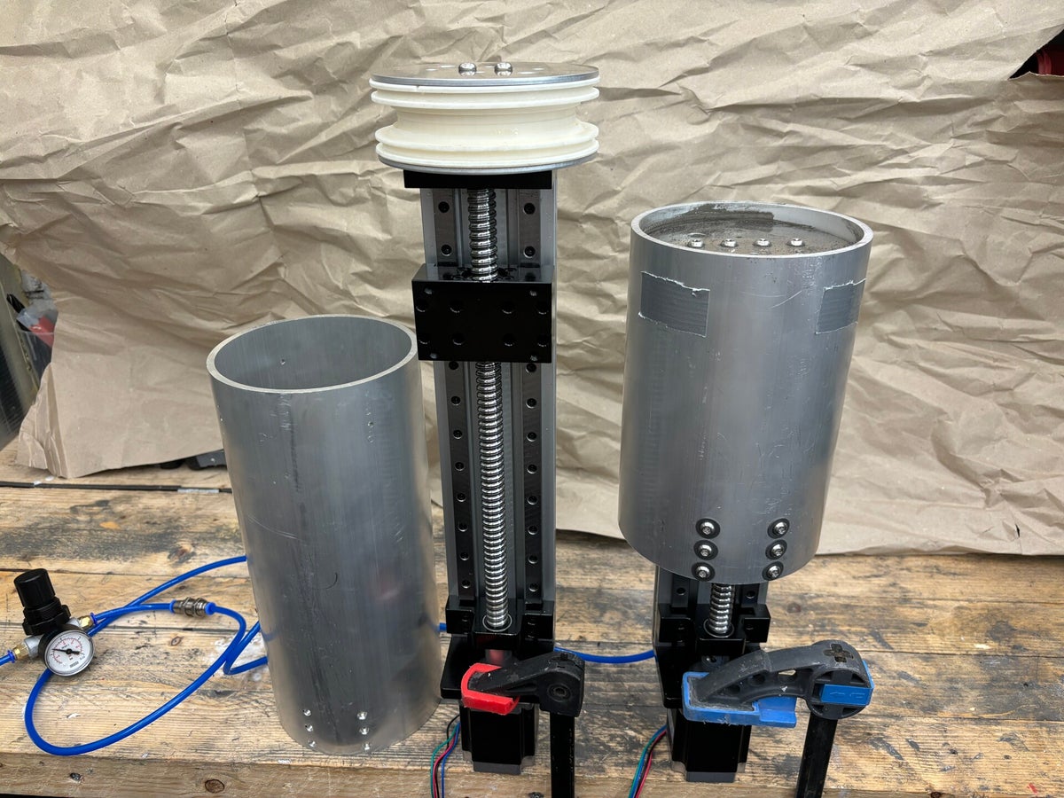 First parts of the production model / Updates | Metal Base
