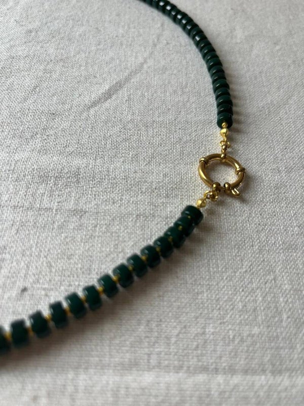 Ketting - donkergroen / goud