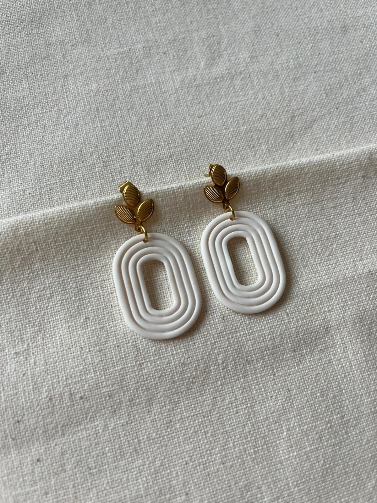 Oorbellen Suus - wit / goud