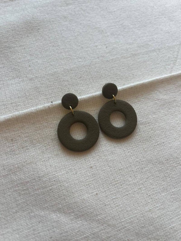 Oorbellen donut - khaki / goud