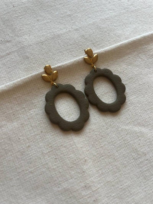 Oorbellen - khaki / goud