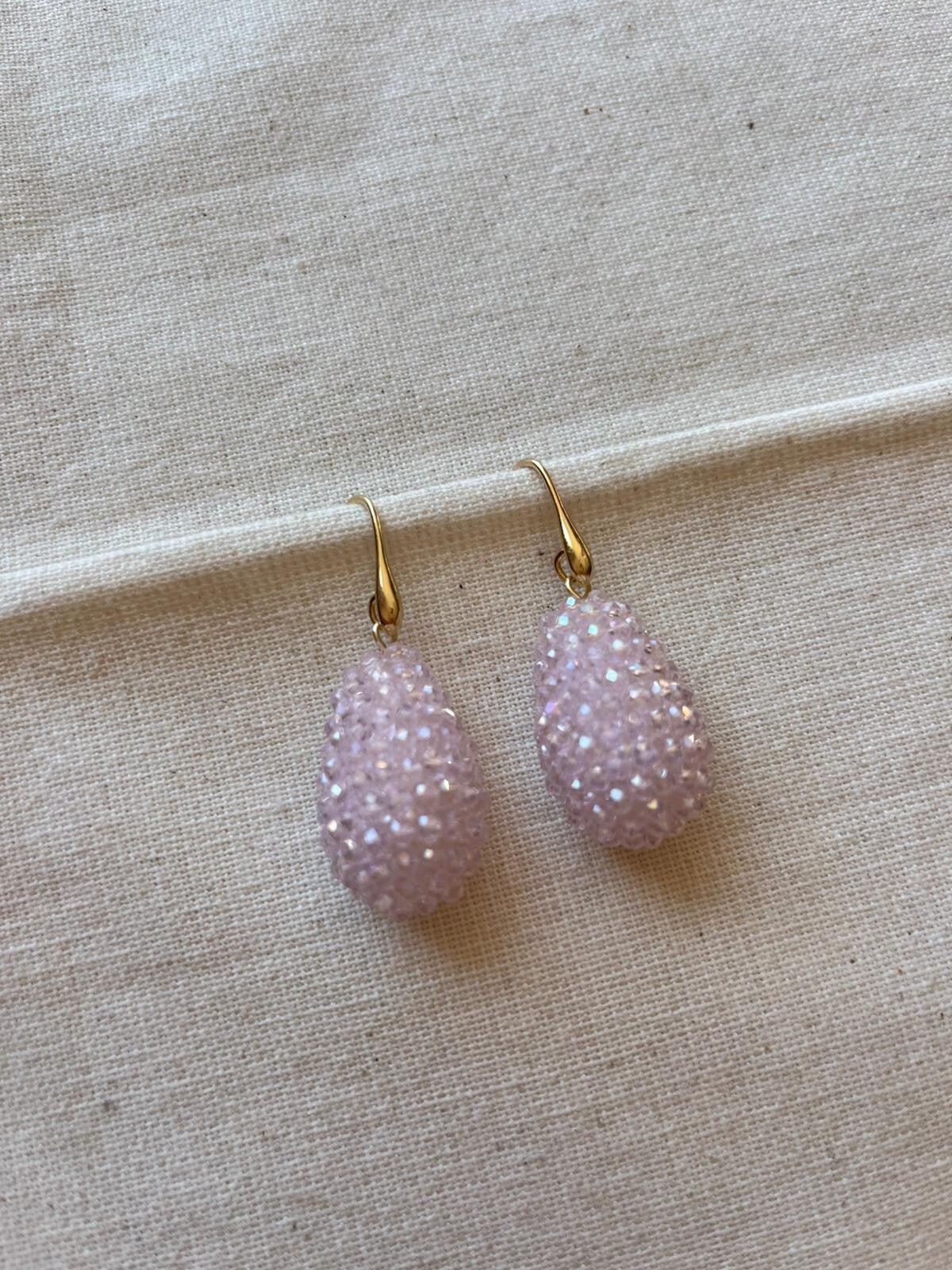 Oorbellen facet - goud / lichtroze