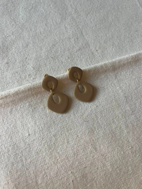 Oorbellen - taupe / goud
