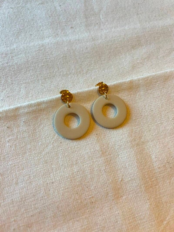 Oorbellen donut - zand / goud