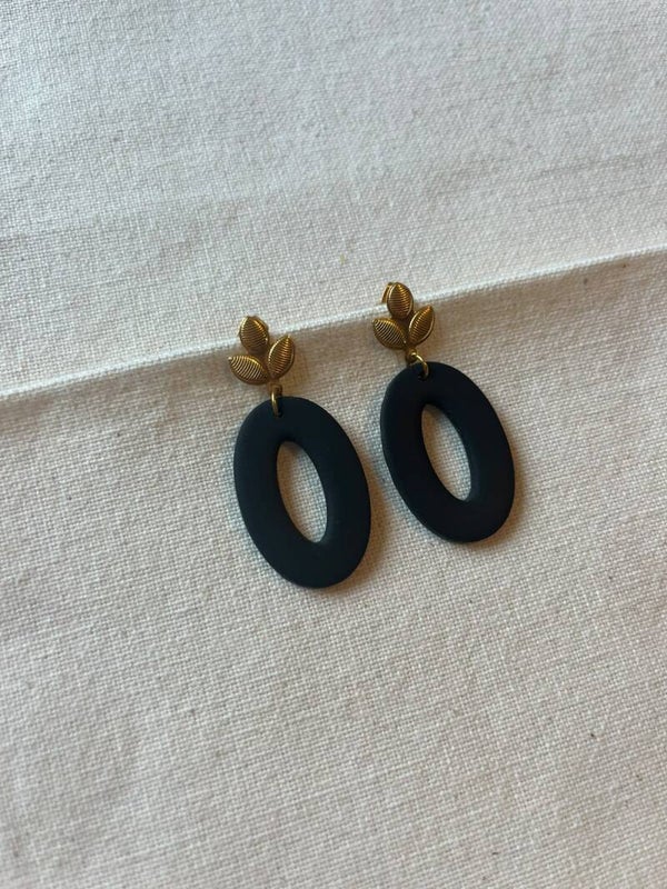 Oorbellen - zwart / goud