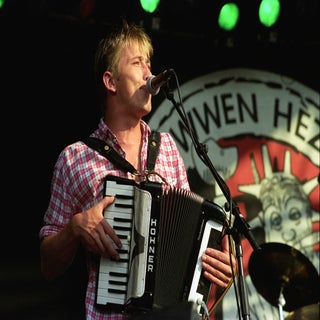 FMRowwenHze965a.jpg