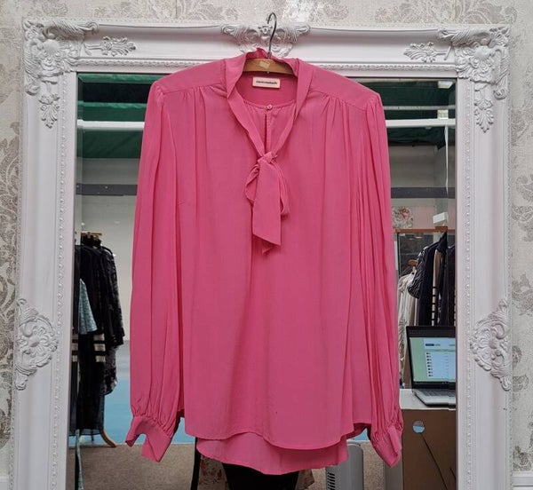 Custommade 100% silk blouse. Size L